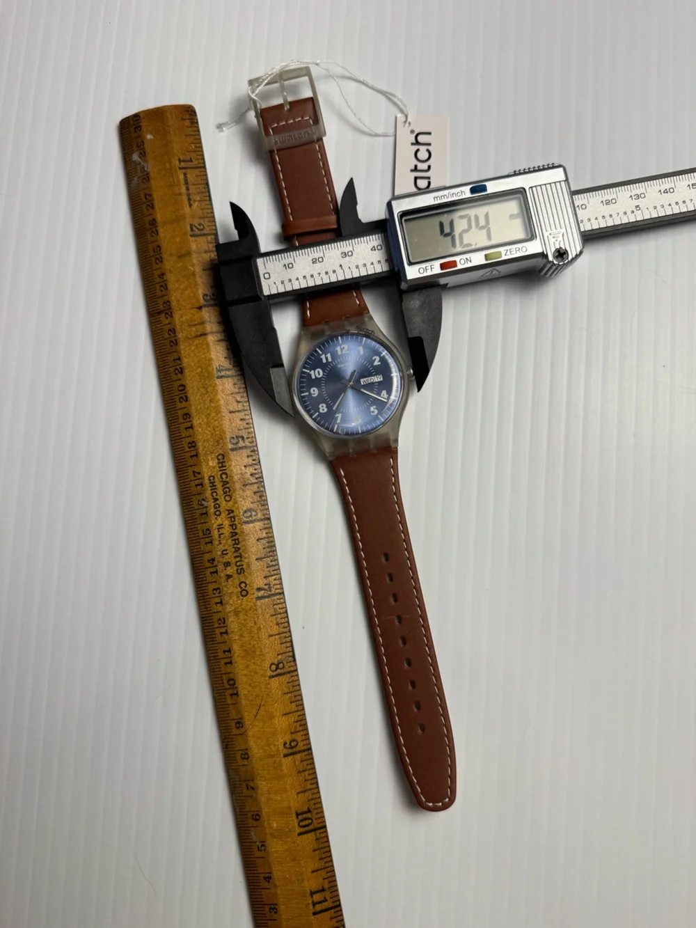 Swatch NWT+Box SUOK709 Vent Brülant Leather Strap Brand New